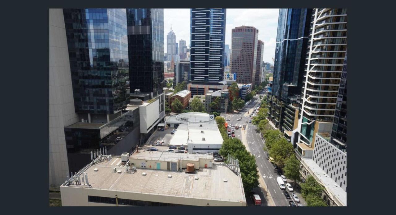 Readyset Apartments At Southbank One Melbourne Exterior photo